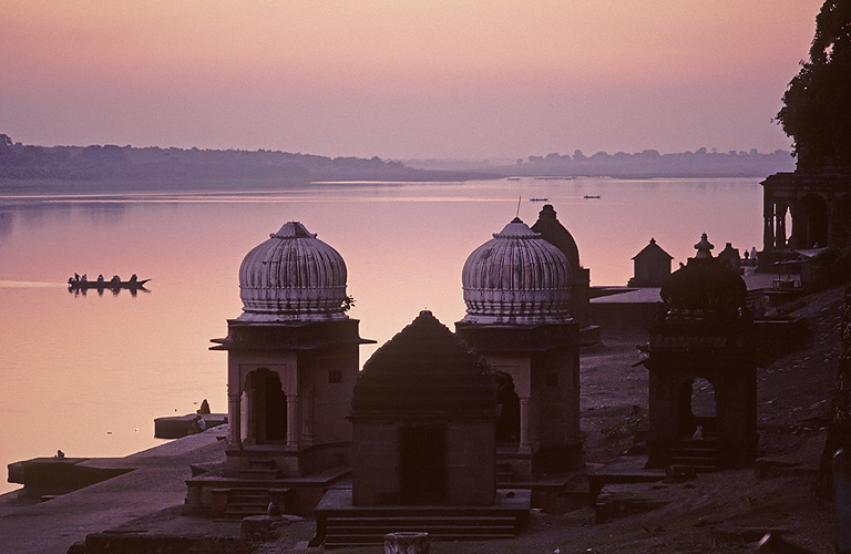 Abendstimmung in Maheshwar, Madhya Pradesh - Narmada-Fluss 04