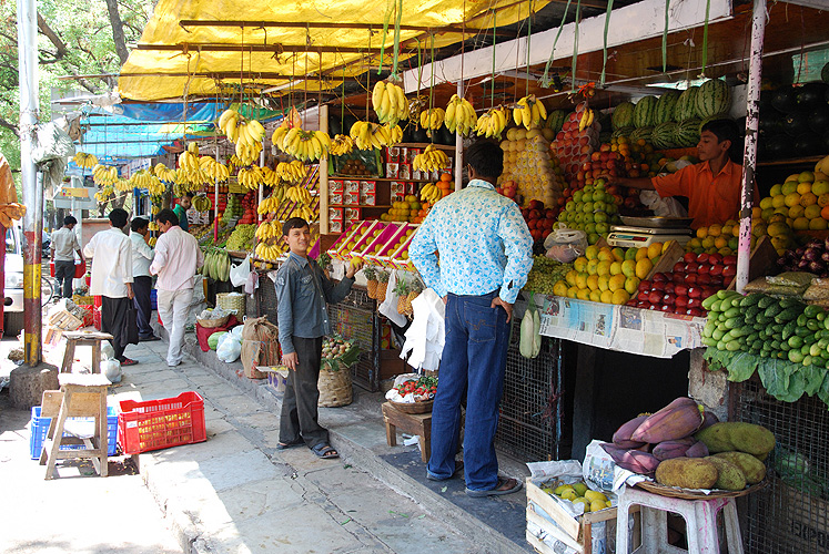 Frchtemarkt in einem Vorort von Pune