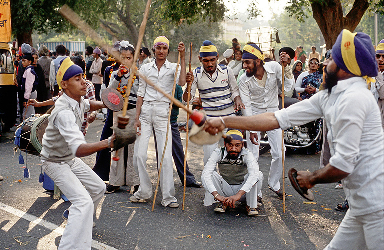 Kampfspiele von Jugendlichen anlsslich eines Sikh-Festes