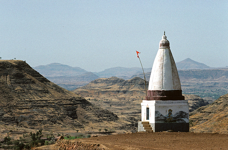 Hindu-Tempel im Western Ghats-Gebirge nahe Pune - Western Ghats 05
