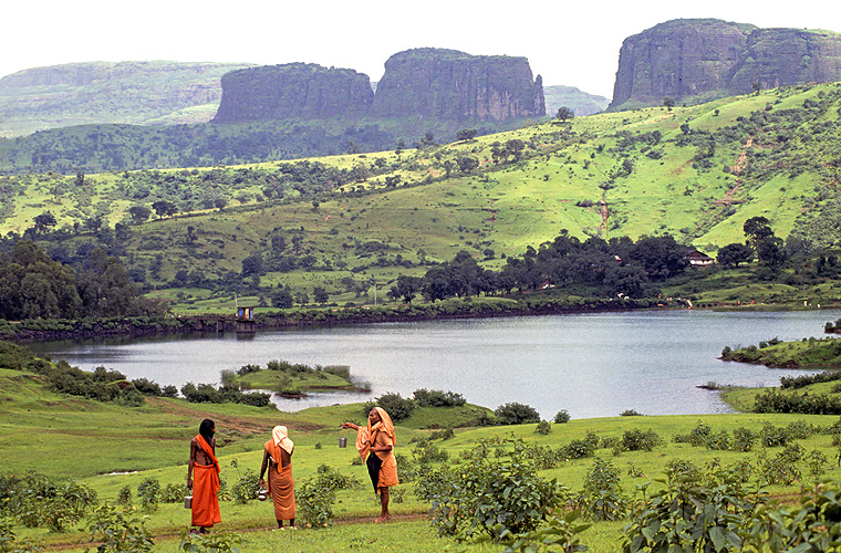 Hindu-Mnche in Trimbakeshwar bei Nashik - Western Ghats 07