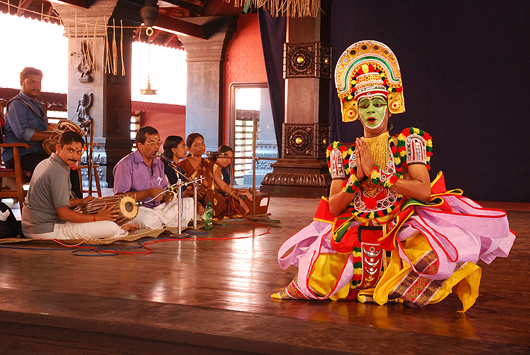 Kathakali-Tnzer mit Musikern