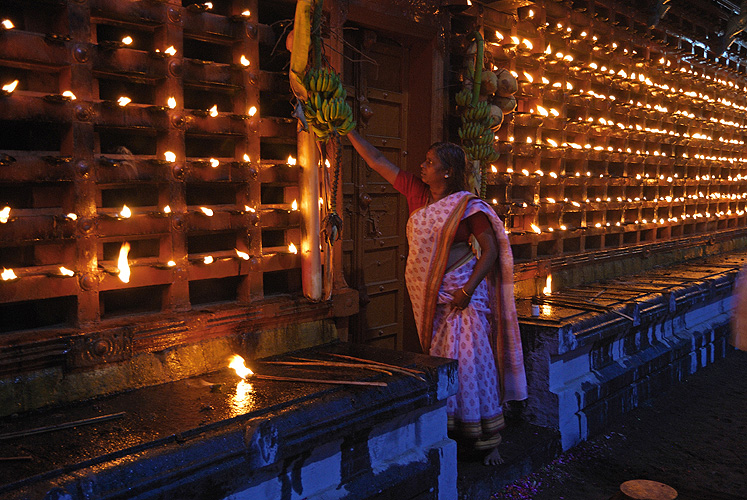 Lichterfest in einem Hindu-Tempel