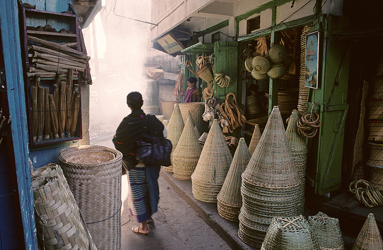 Bambusartikel auf dem Markt von Shillong, Meghalaya