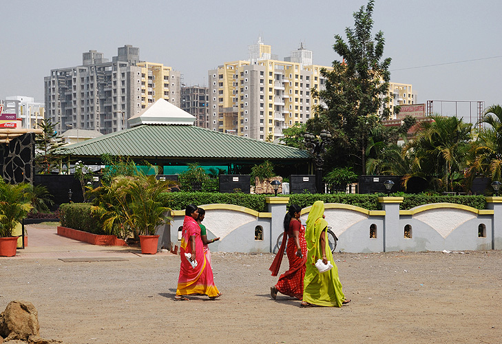  Neubaugebiet am Stadtrand von Pune  