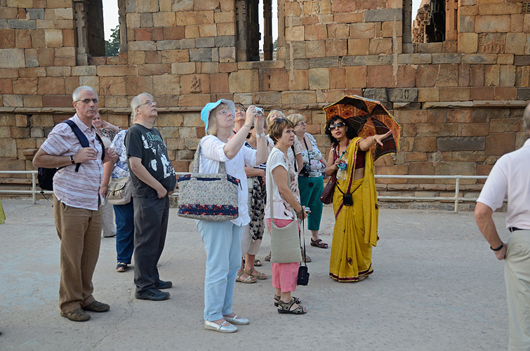 Touristengruppe aus dem Abendland in Delhi - Touristen 05