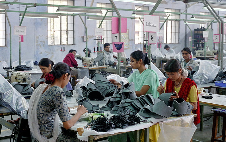 Schuhfabrikation fr auslndische Marken in Delhi
