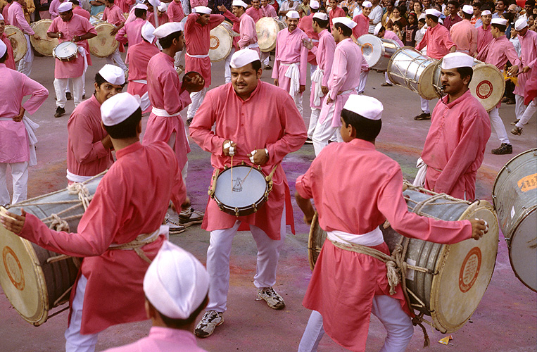 Trommler spielen auf fr Ganesh, Pune