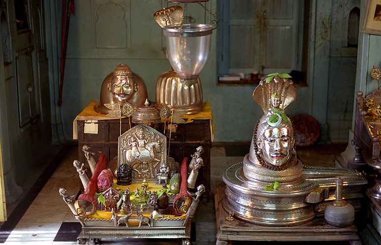 Gtterbilder im Palast der Ahilyabai, Maheshwar, Madhya Pradesh