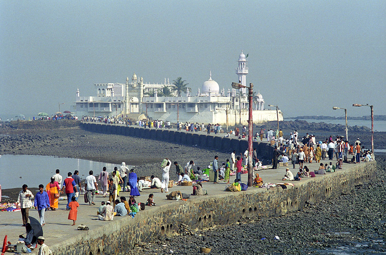 Haji Ali-Mausoleum in Mumbai - Muslime 06