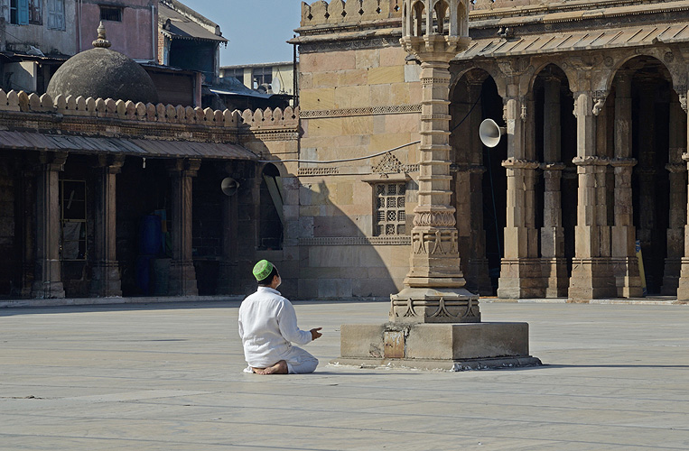Gebet in der Groen Moschee in Ahmedabad, Gujarat - Muslime 11